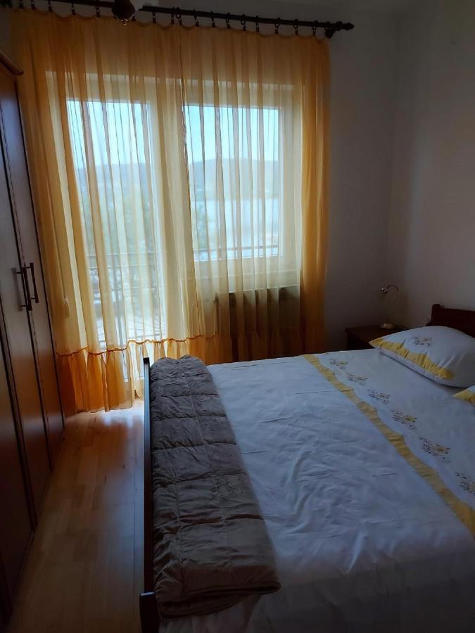 Apartman Luka Jadrtovac ภายนอก รูปภาพ