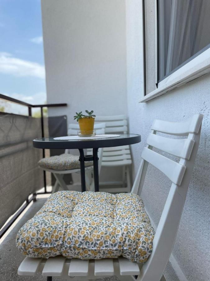 Apartman Luka Jadrtovac ภายนอก รูปภาพ