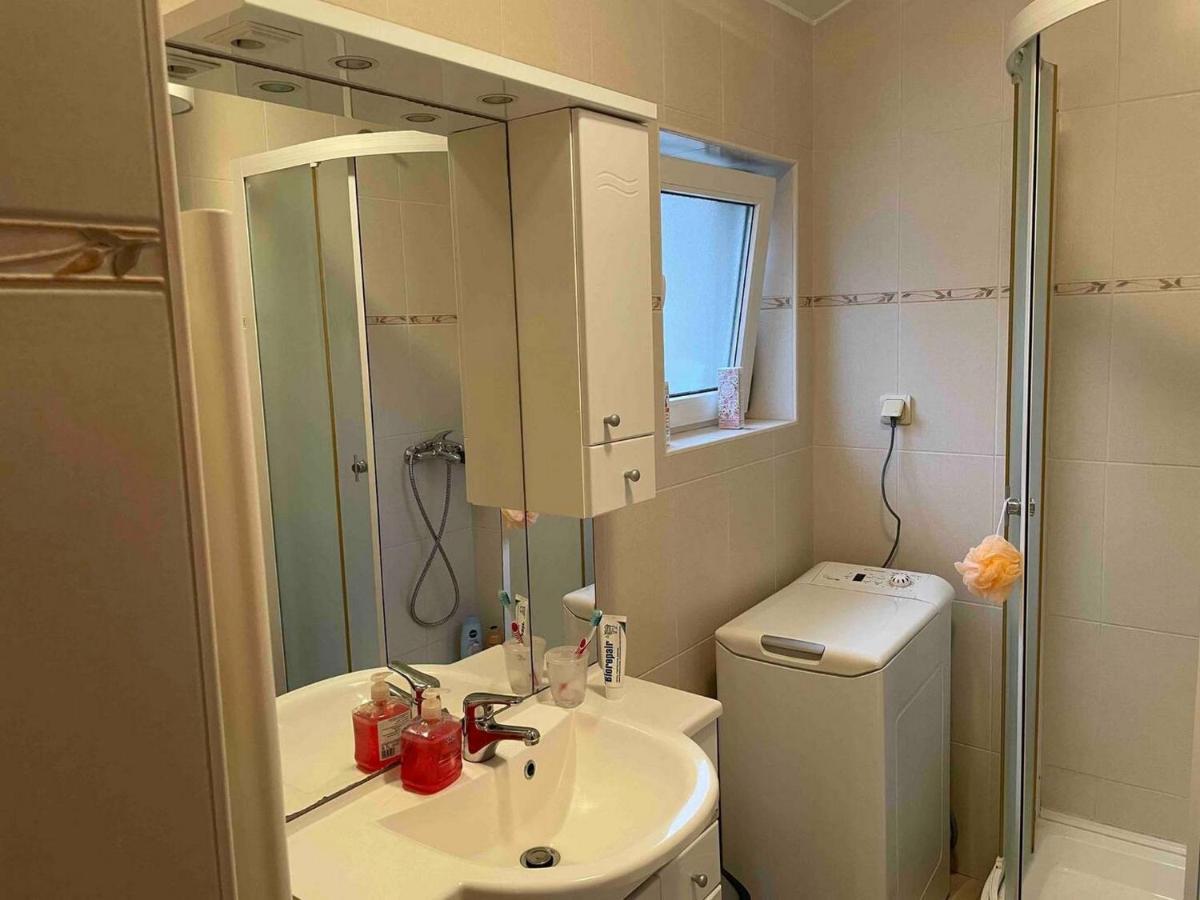 Apartman Luka Jadrtovac ภายนอก รูปภาพ