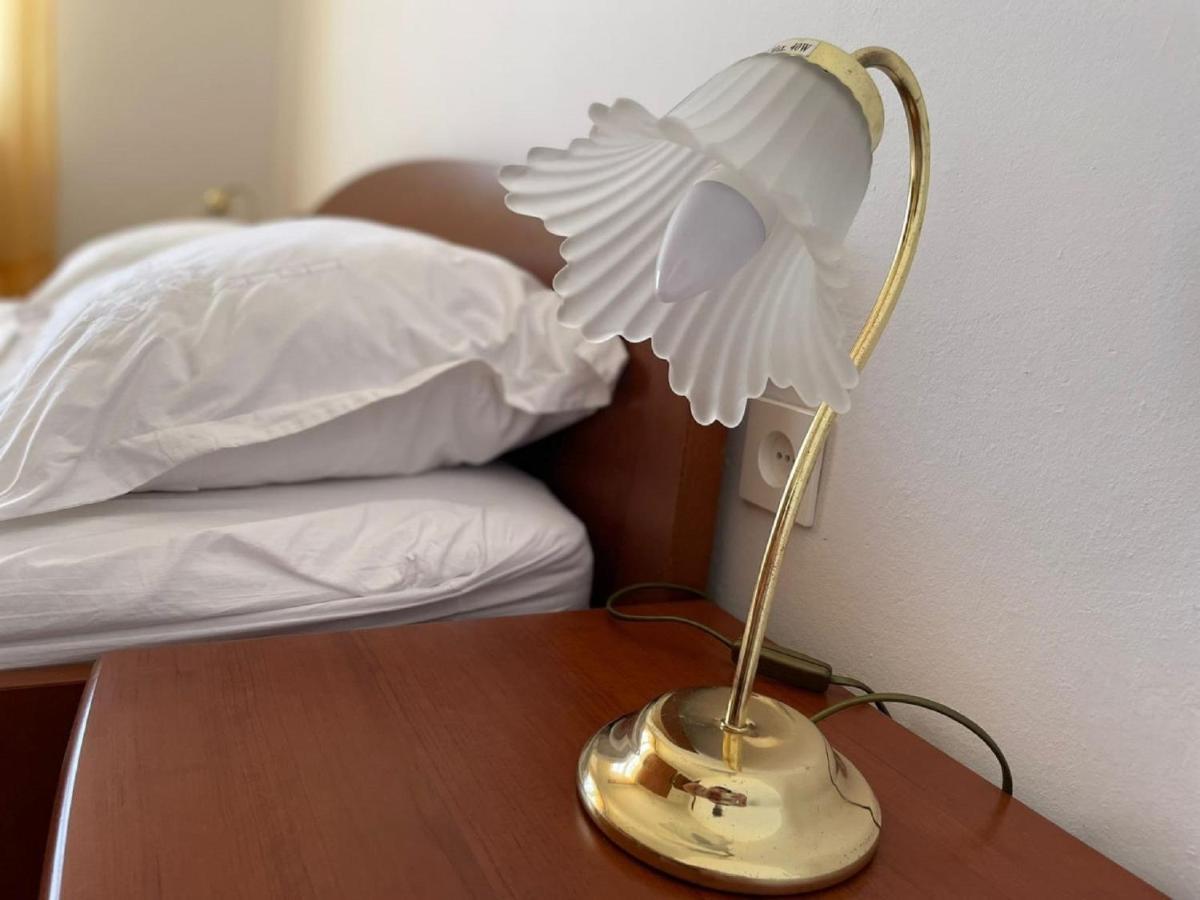 Apartman Luka Jadrtovac ภายนอก รูปภาพ